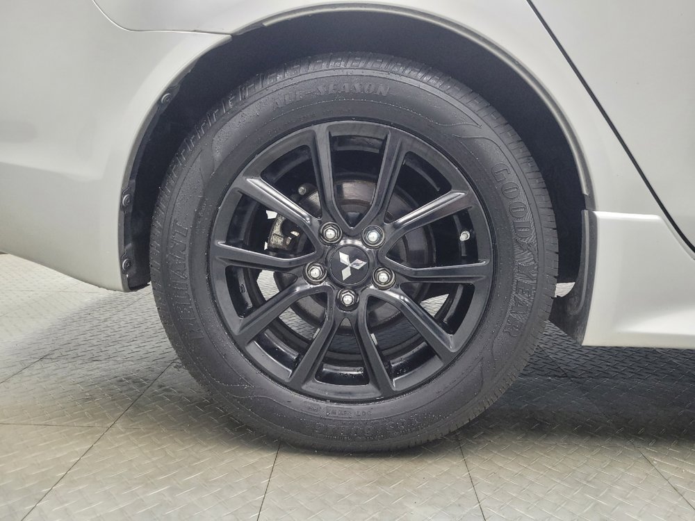 Used 2017 Mitsubishi Lancer LE image 31