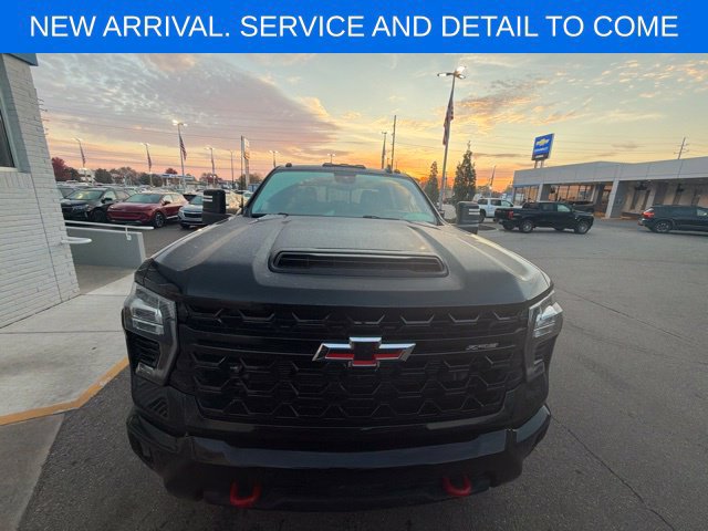 Certified 2025 Chevrolet Silverado 2500 ZR2 w/ Technology Package AWD/4WD image 3