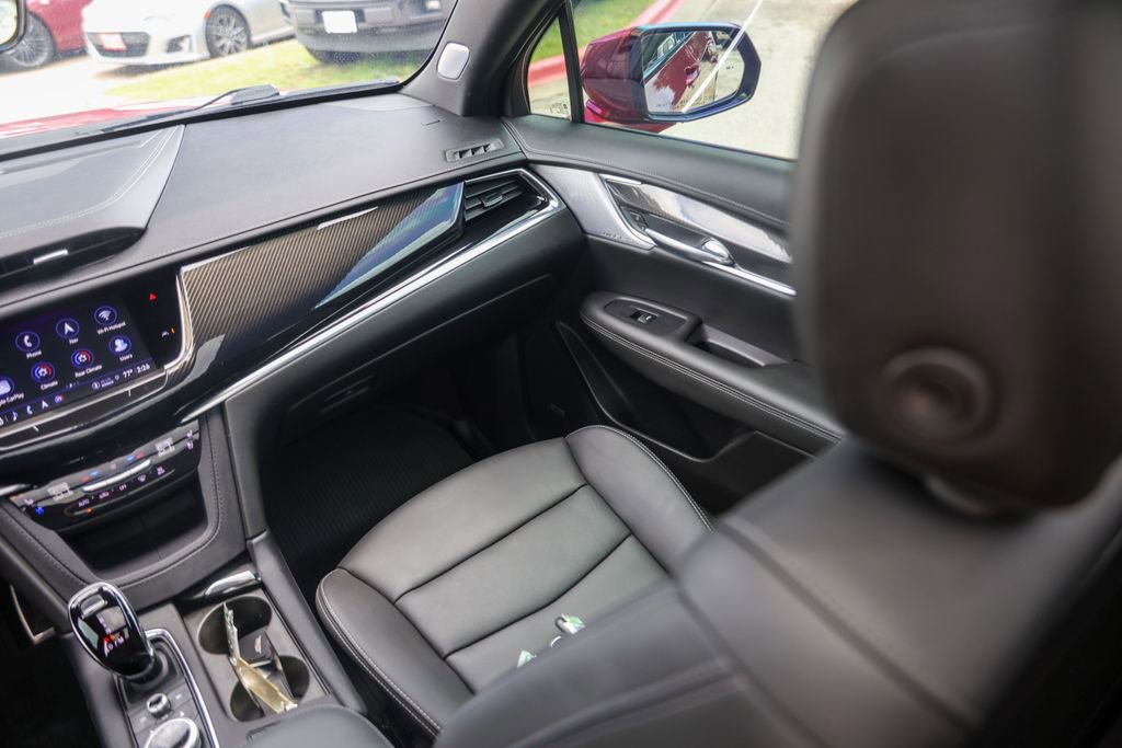 Certified 2024 Cadillac XT6 Sport w/ Technology Package AWD/4WD image 29