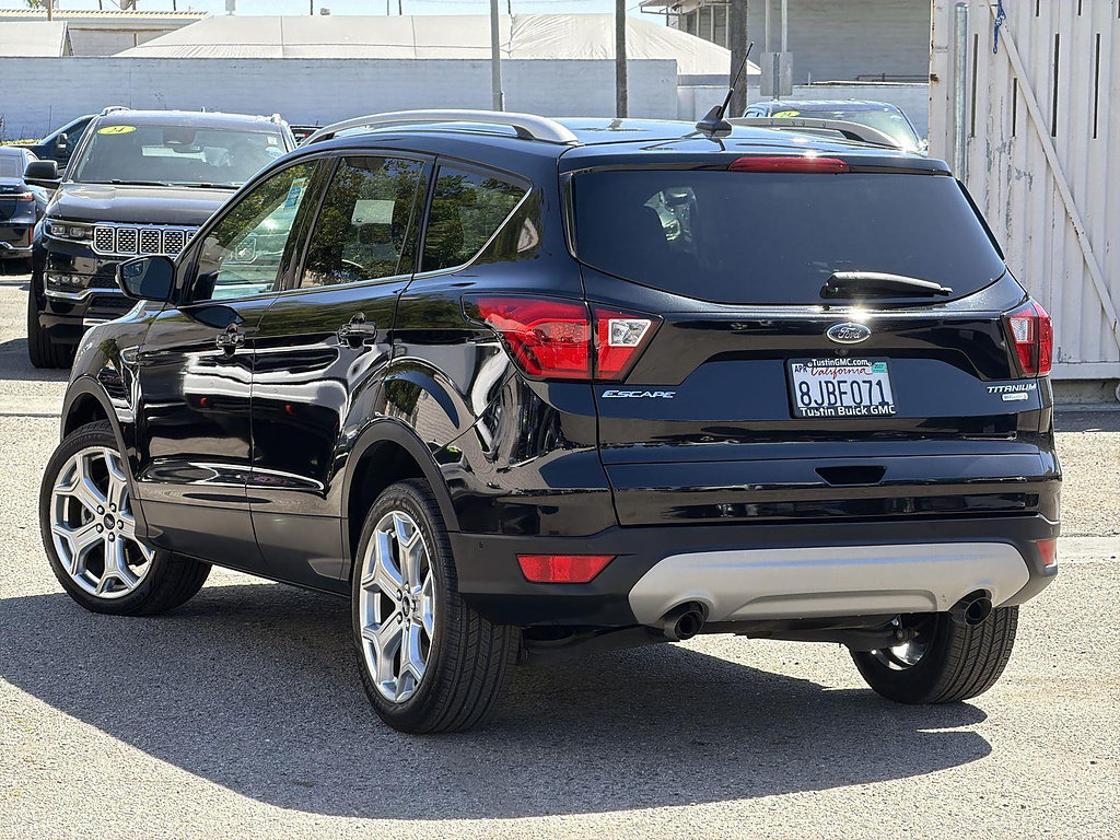 Used 2019 Ford Escape Titanium FWD image 7