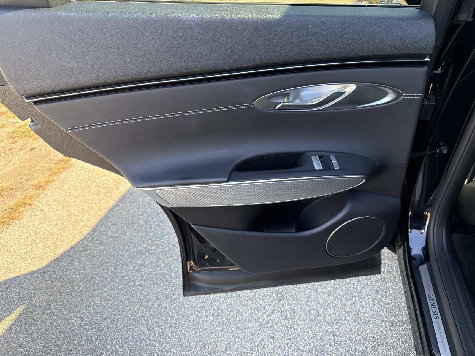 Used 2024 Genesis GV70 3.5T Sport image 11