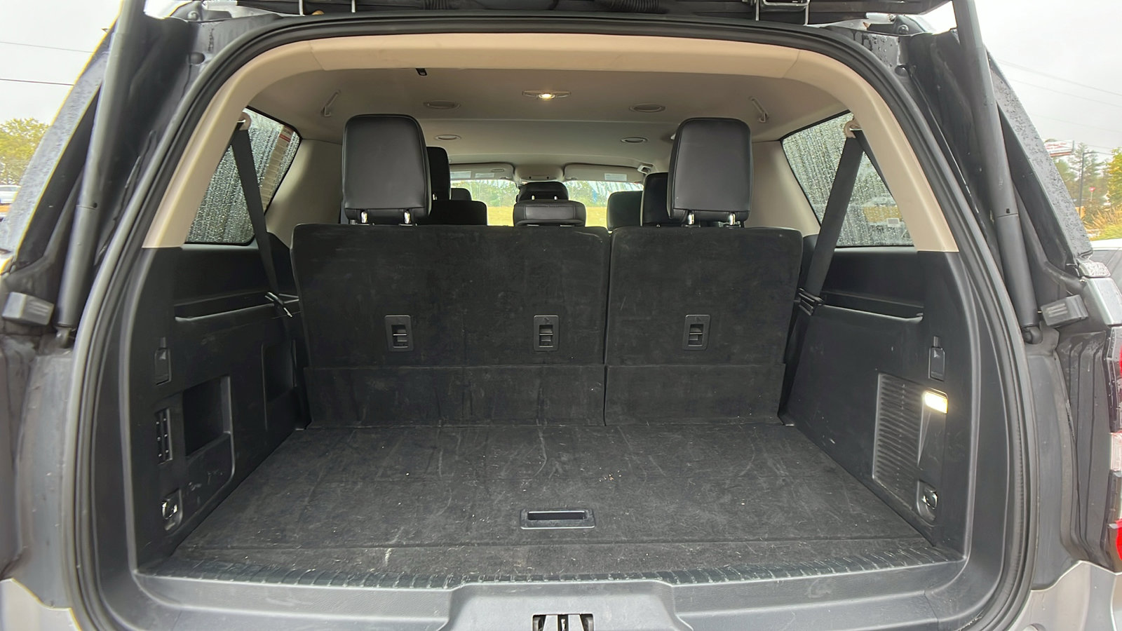 Used 2024 Ford Expedition Max XLT image 14