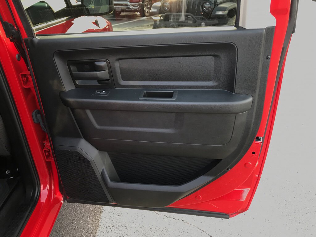 Certified 2021 RAM 1500 Tradesman w/ Chrome Appearance Group image 28