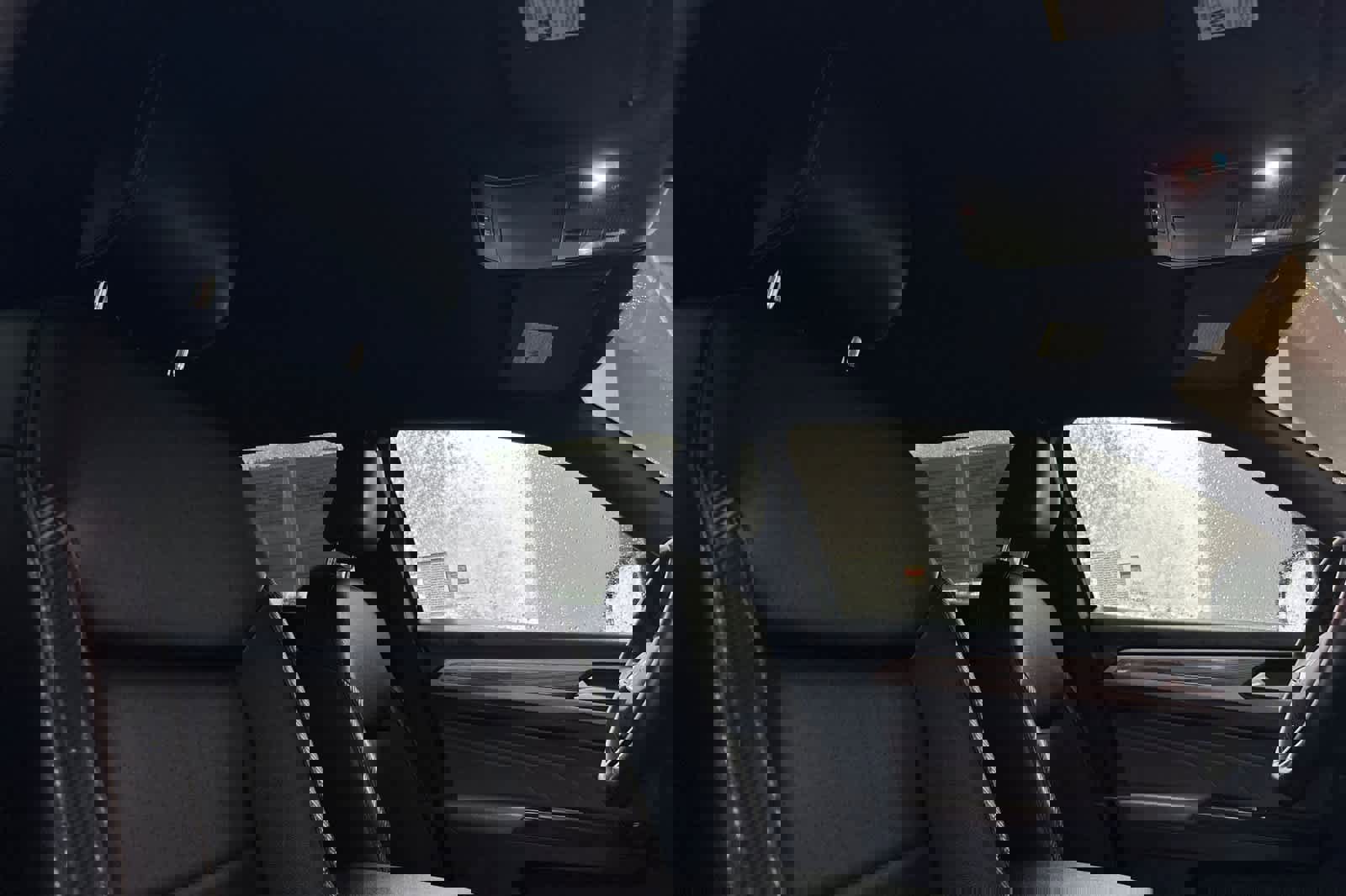 Used 2021 Volkswagen Atlas Cross Sport SE image 18