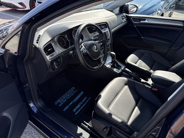 Used 2017 Volkswagen Golf Wolfsburg Edition image 10