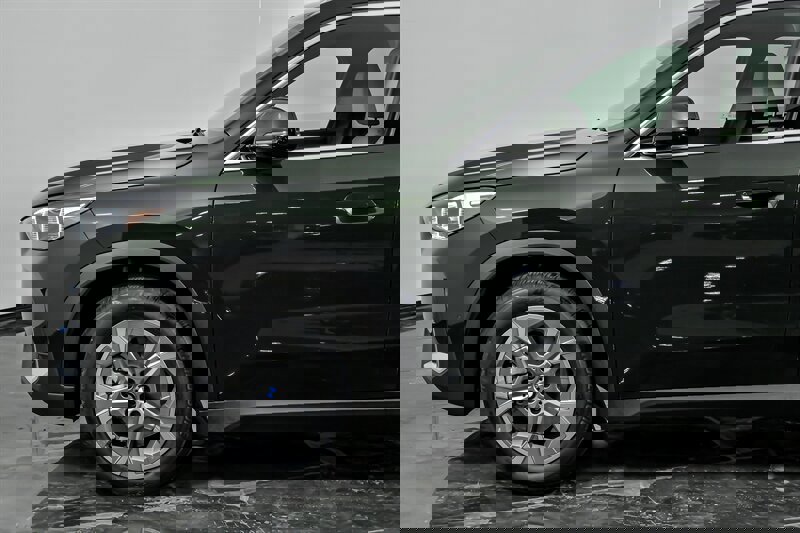 Used 2023 BMW X1 xDrive28i w/ Convenience Package image 6