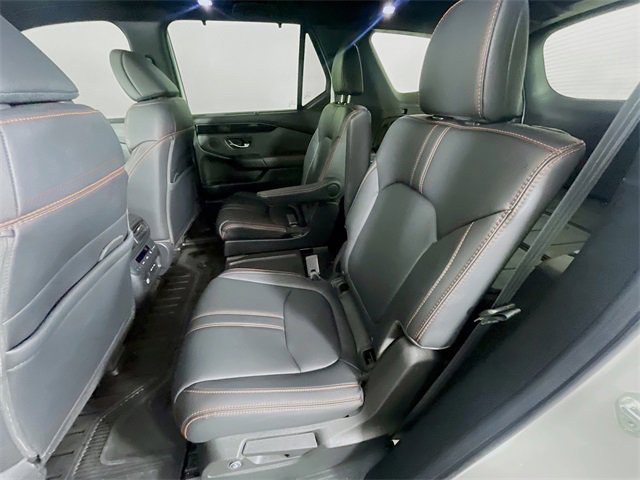 Used 2025 Honda Pilot TrailSport image 25