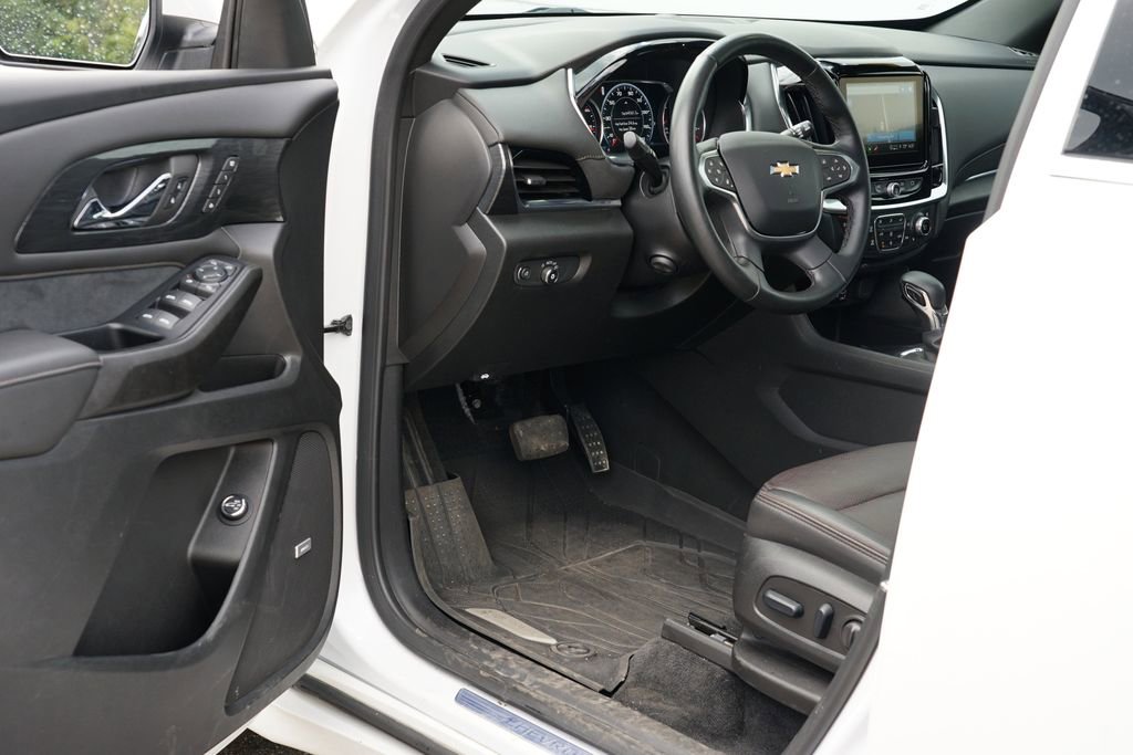 Used 2023 Chevrolet Traverse High Country w/ LPO, Floor Liner Package image 13