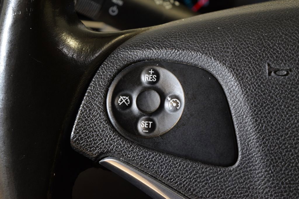 Used 2015 Chevrolet Impala LT w/ Convenience Package image 20