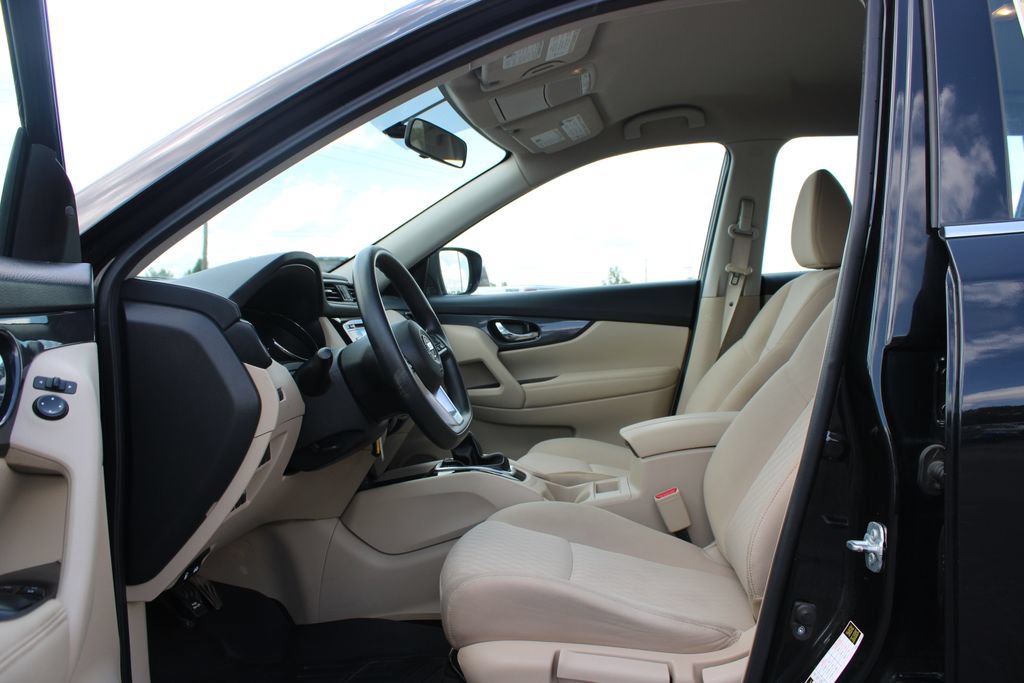 Used 2017 Nissan Rogue S FWD image 21
