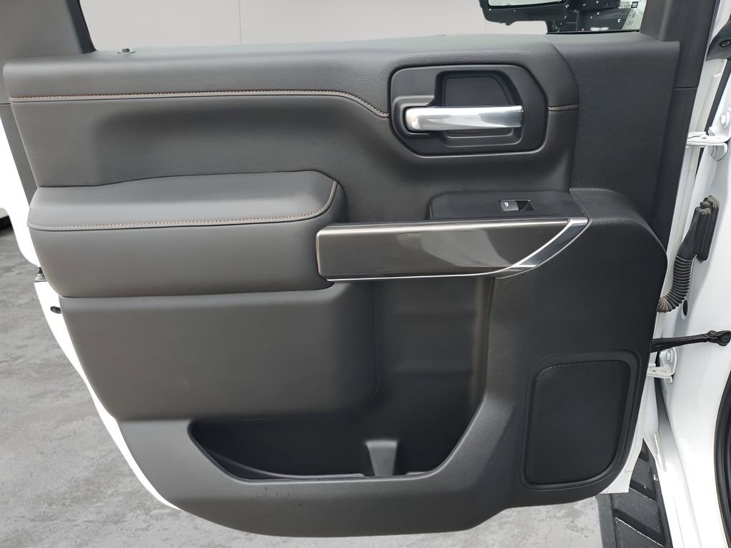 Used 2023 GMC Sierra 2500 AT4 w/ AT4 Preferred Package image 17