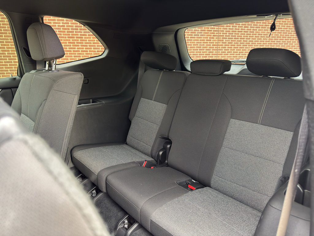 Used 2025 GMC Acadia Elevation image 14