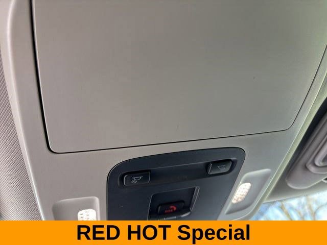 Used 2025 Toyota Camry LE image 29