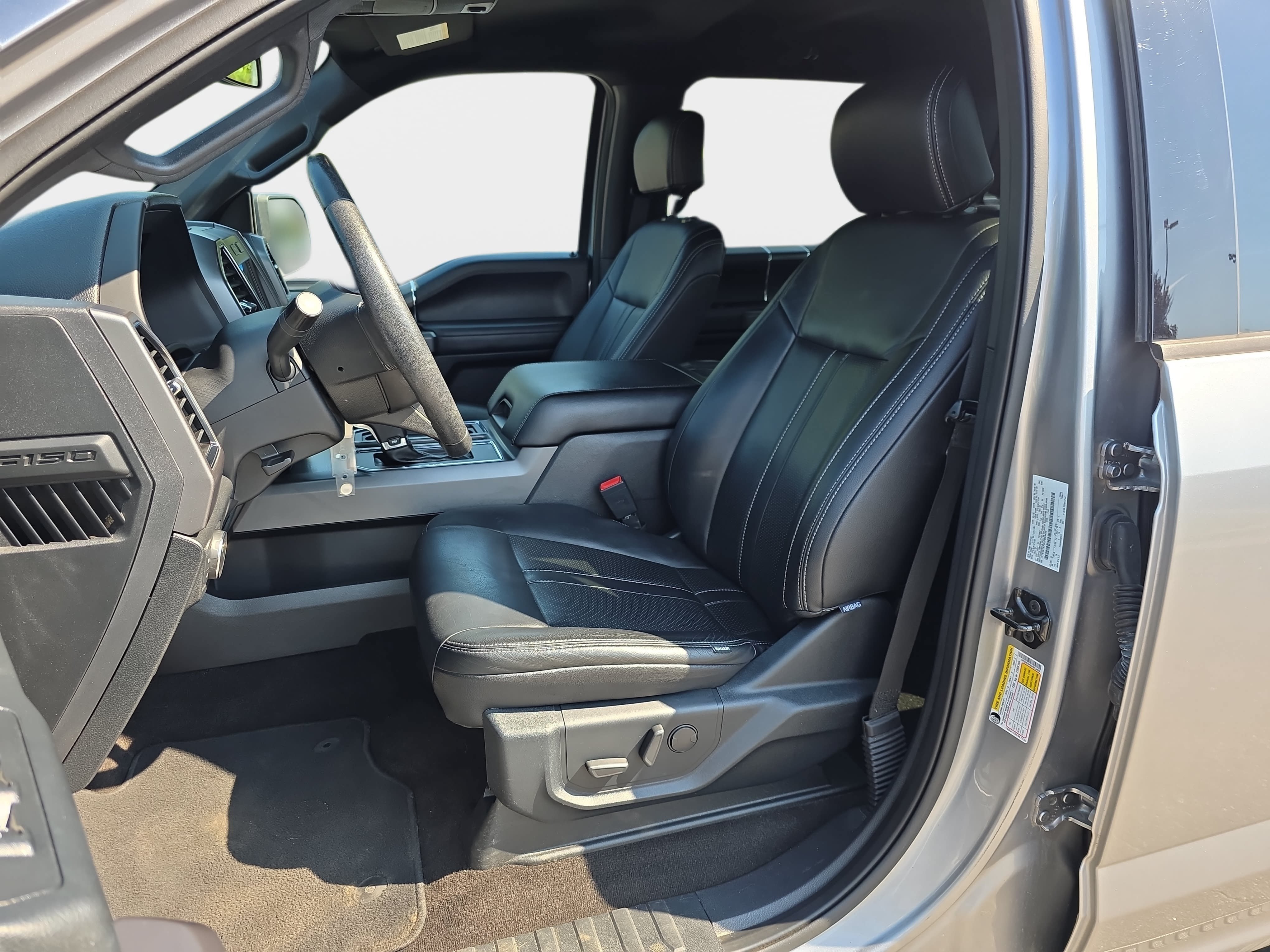 Used 2020 Ford F150 XLT w/ Equipment Group 302A Luxury AWD/4WD image 12