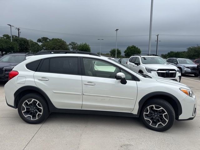Used 2017 Subaru Crosstrek 2.0i Limited AWD/4WD image 2