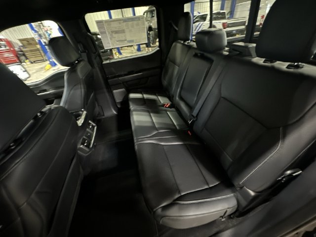 New 2026 Ford F150 Lariat w/ Equipment Group 501A Mid AWD/4WD image 30