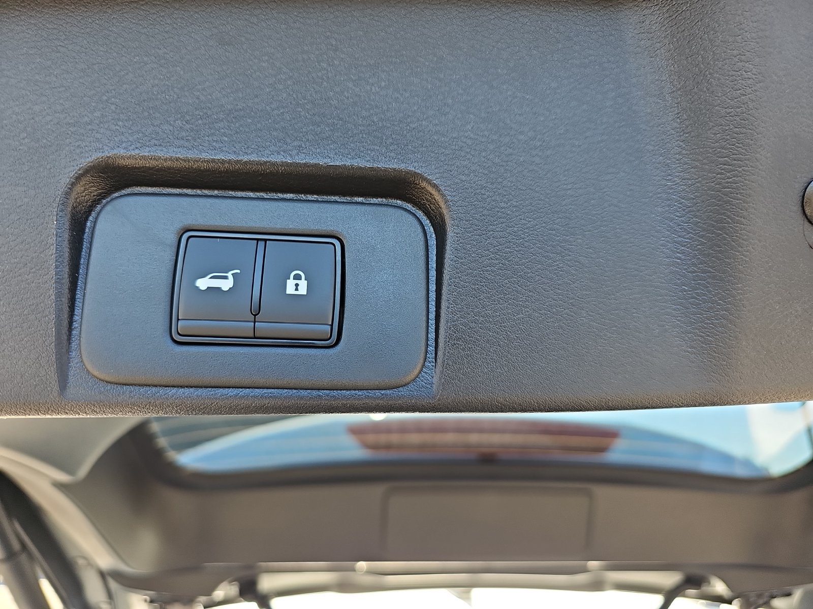 New 2027 Nissan Rogue Dark Armor FWD image 15