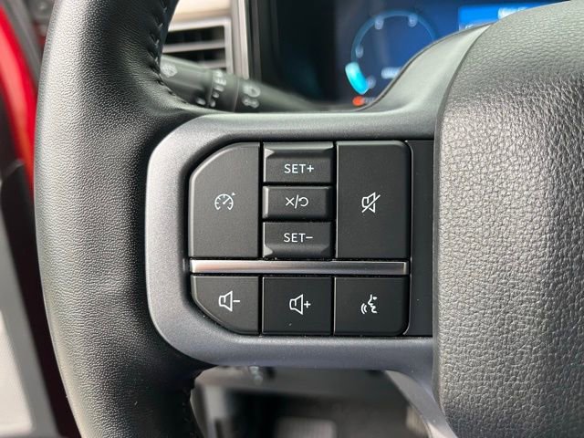 Used 2023 Ford F350 Lariat w/ Chrome Package image 18