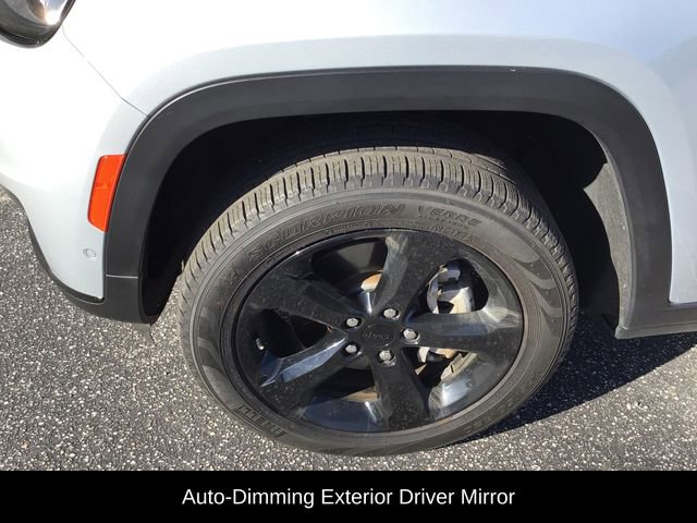 Used 2023 Jeep Grand Cherokee L Limited w/ Luxury Tech Group II RWD image 18