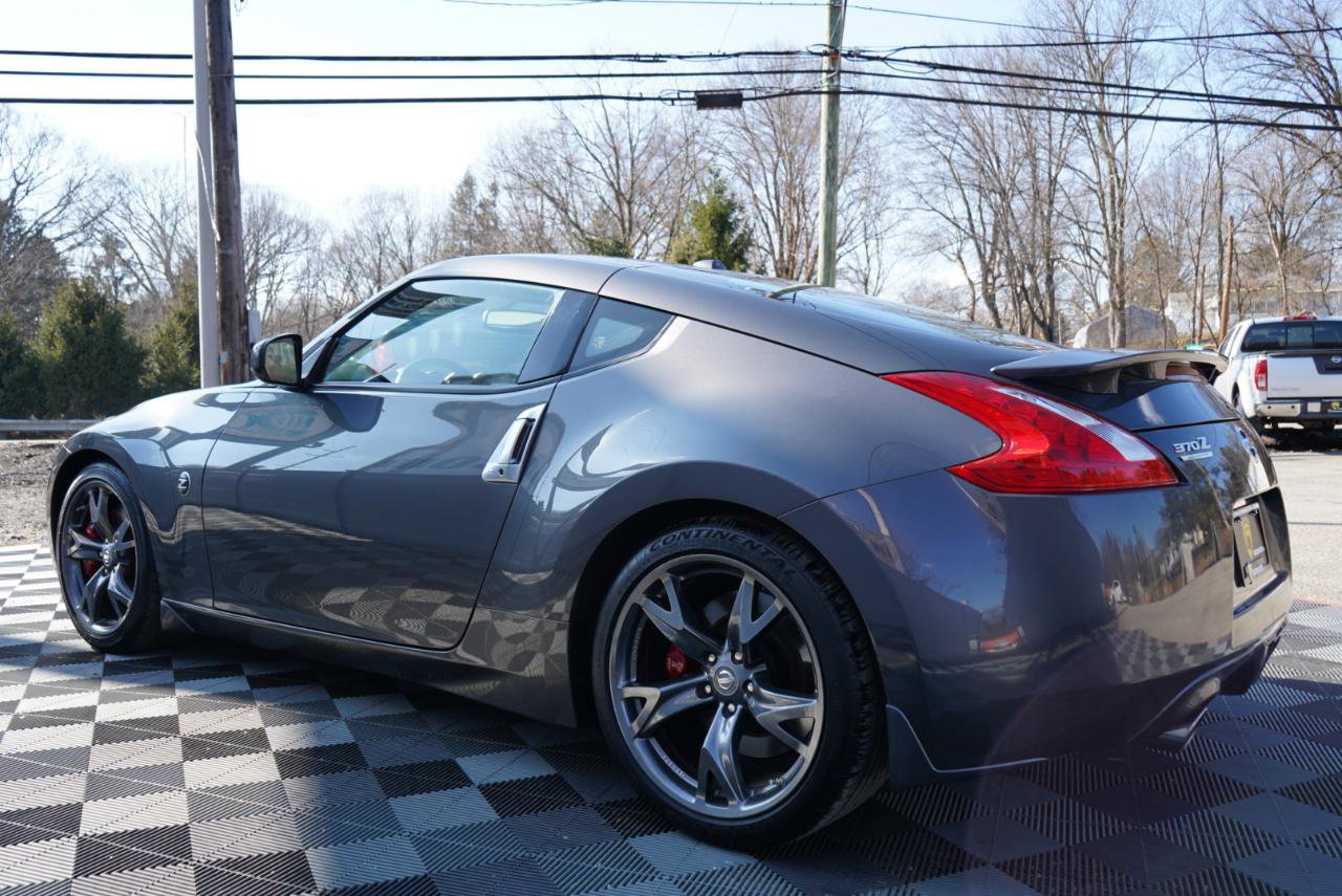 Used 2010 Nissan 370Z Touring w/ Sport Pkg image 10
