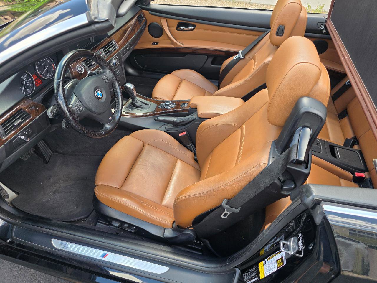 Used 2012 BMW 335i Convertible image 24