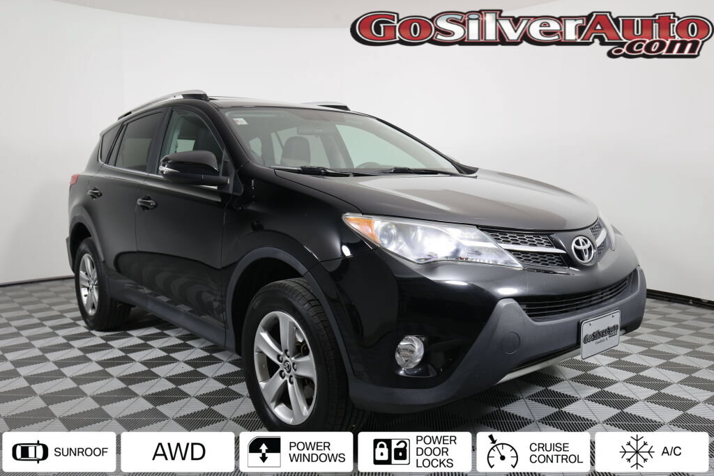 Used 2015 Toyota RAV4 XLE AWD/4WD image 1
