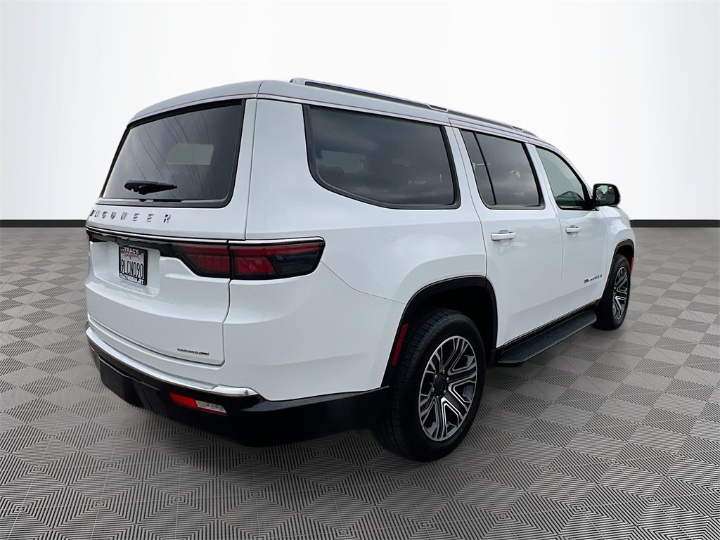 Used 2024 Jeep Wagoneer Series II w/ Flexible Seating Group image 7