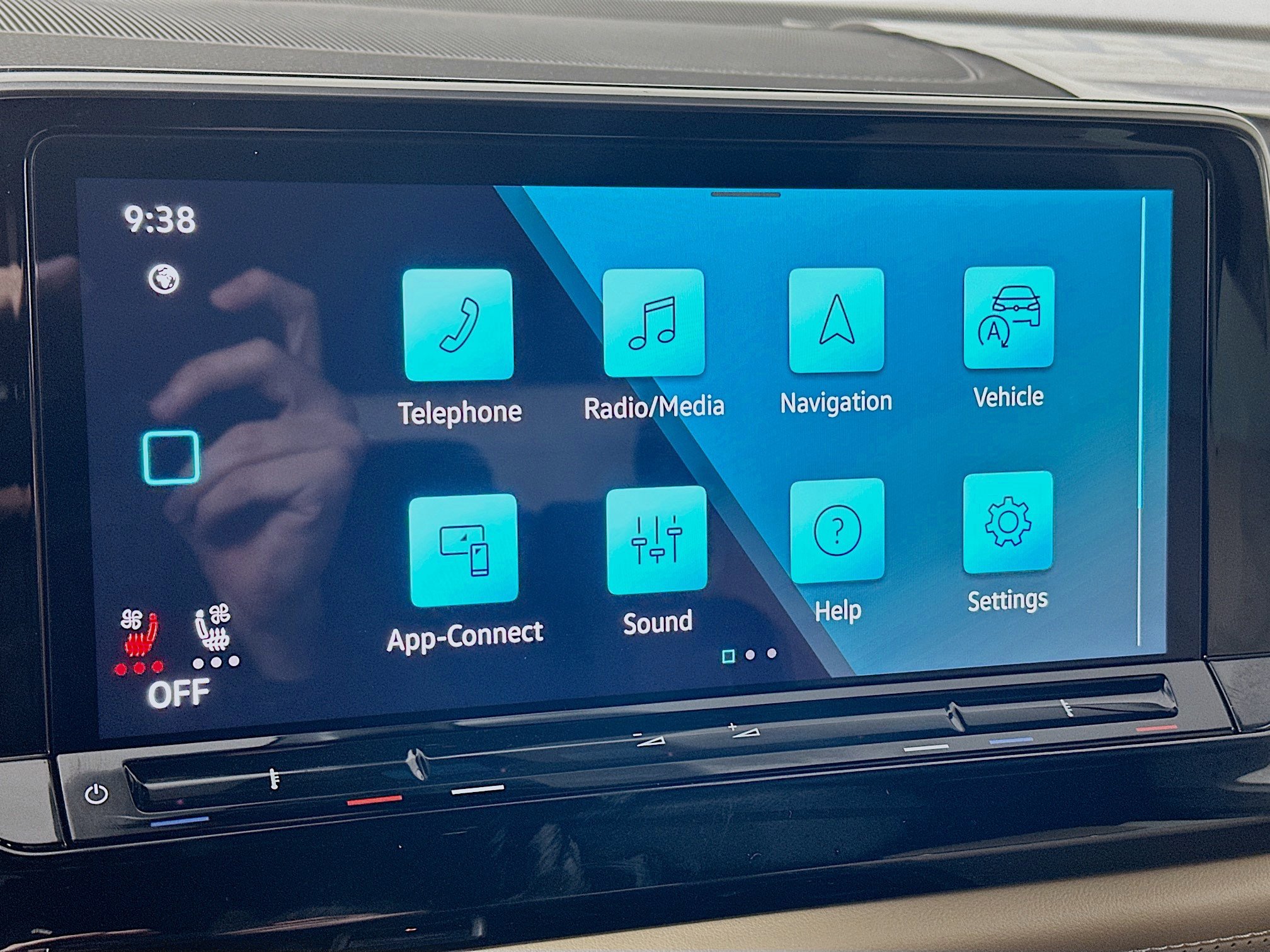 New 2026 Volkswagen Atlas Cross Sport SE AWD/4WD image 14