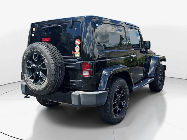 Used 2018 Jeep Wrangler Sahara AWD/4WD image 3