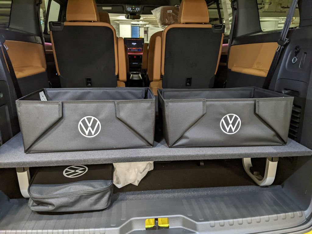 New 2025 Volkswagen ID. Buzz Pro S Plus AWD/4WD image 27