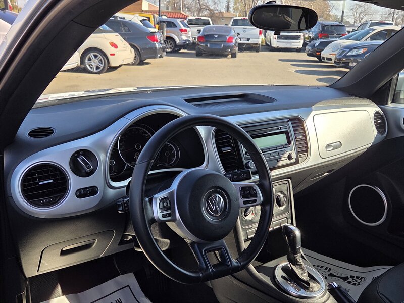 Used 2014 Volkswagen Beetle 2.5 image 10