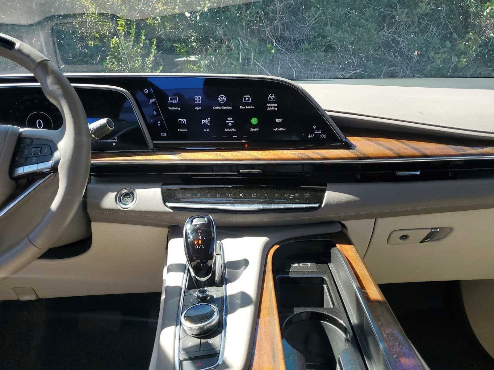 Certified 2024 Cadillac Escalade Sport Platinum w/ LPO, ONYX Package image 16