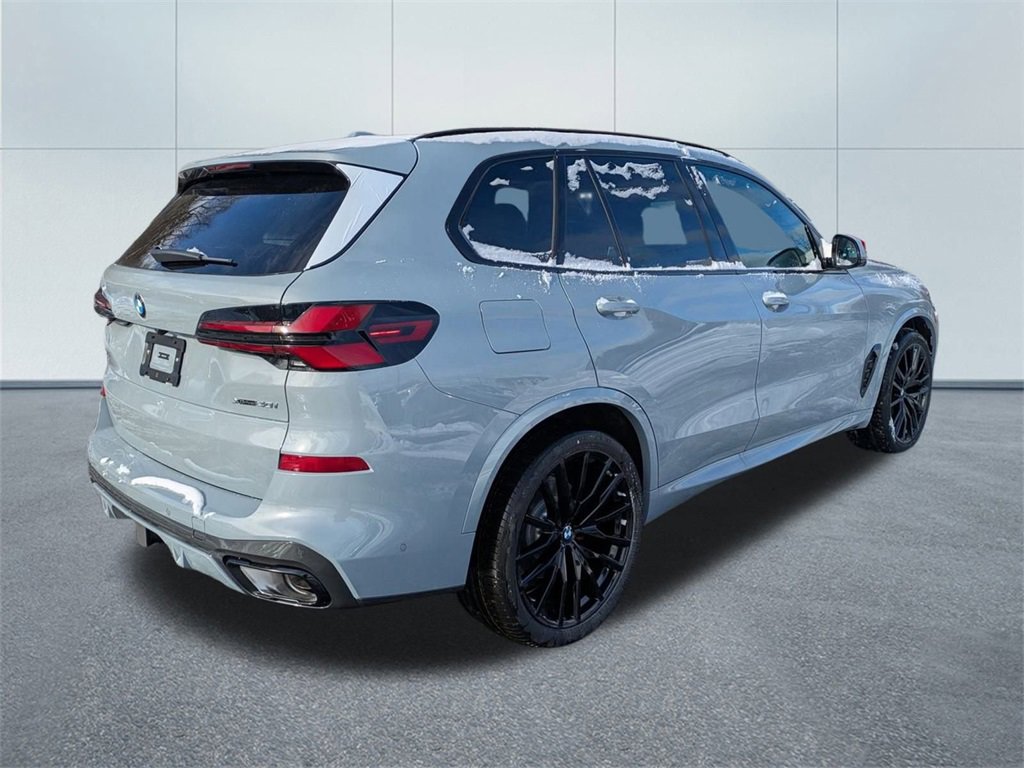 New 2026 BMW X5 xDrive40i image 3