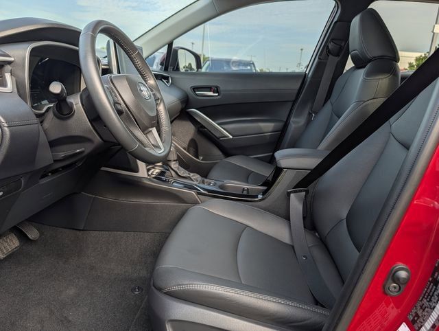Used 2024 Toyota Corolla Cross XLE w/ Convenience Package FWD image 26
