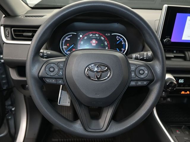 Used 2025 Toyota RAV4 XLE image 5