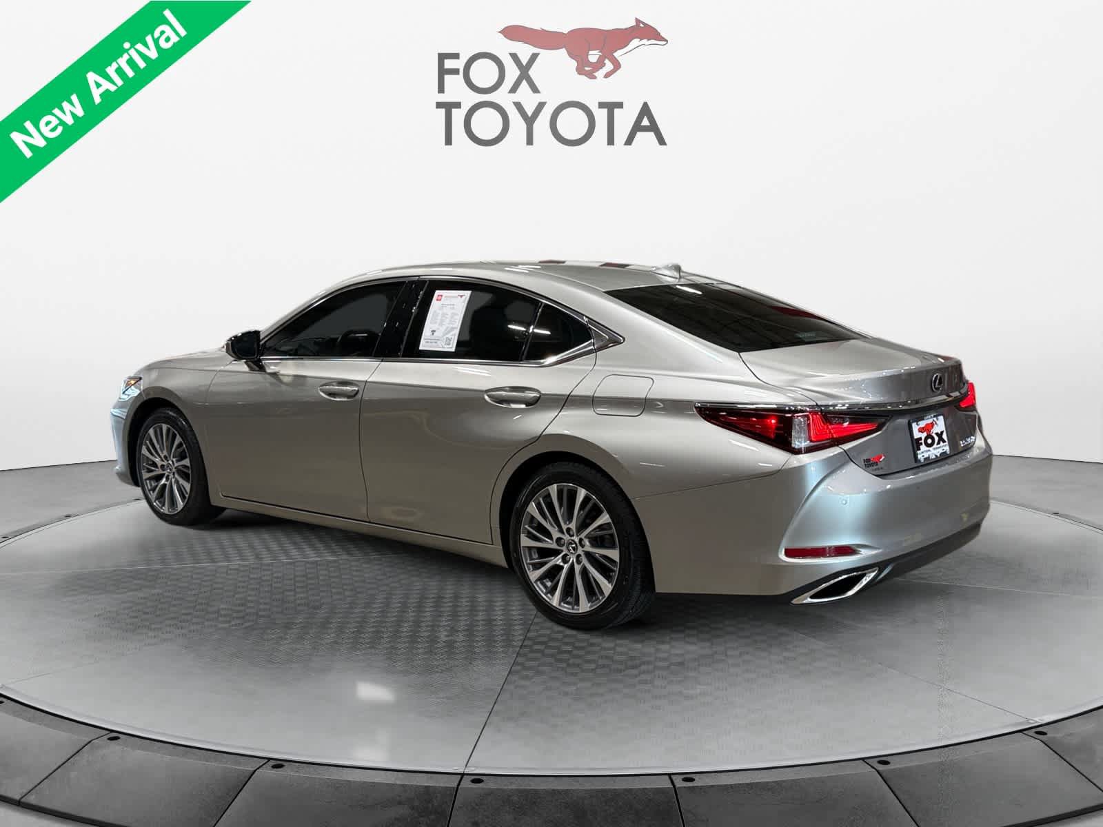 Used 2021 Lexus ES 350 w/ Premium Package FWD image 4
