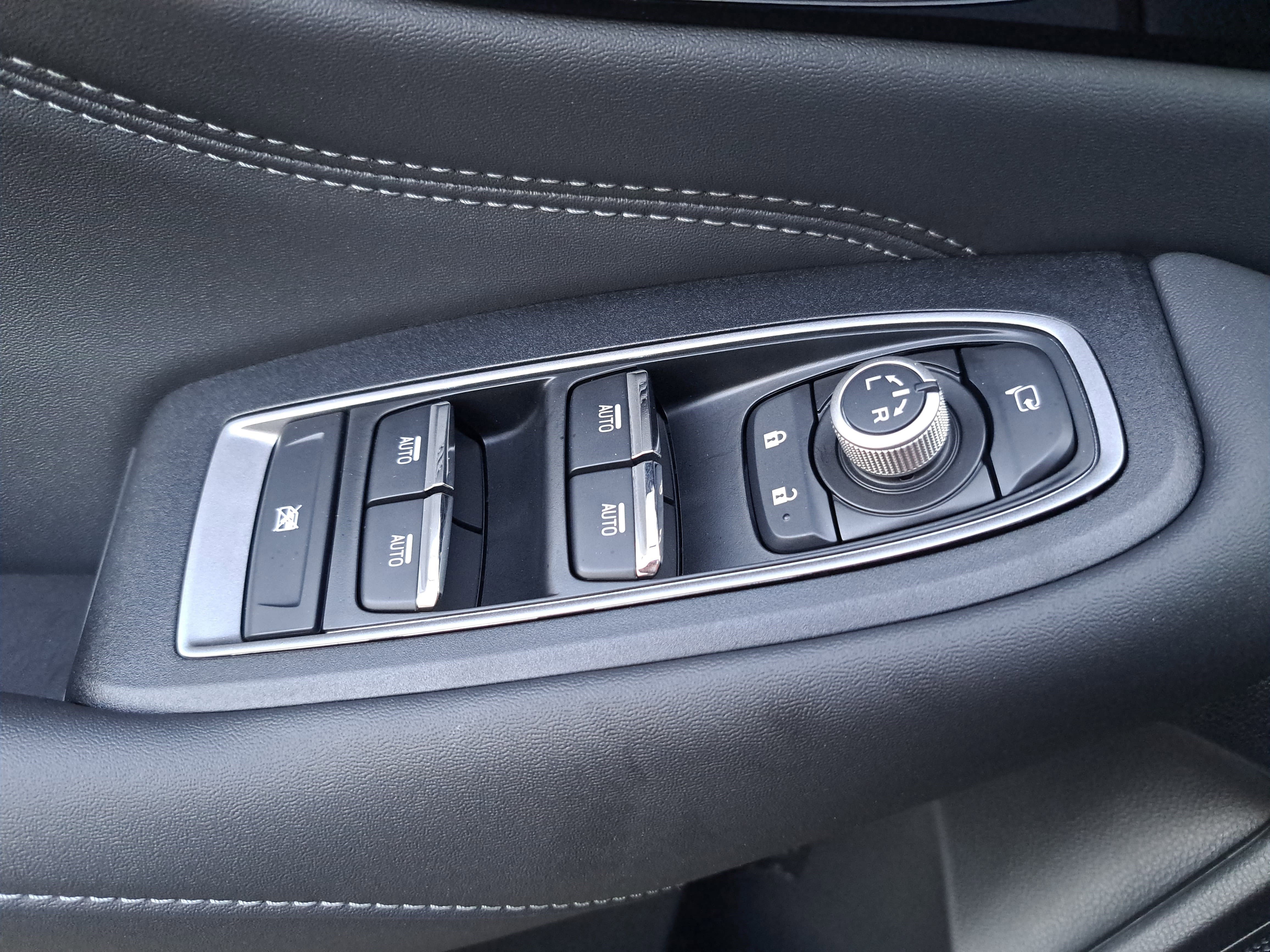 Used 2025 Subaru Outback Touring image 27