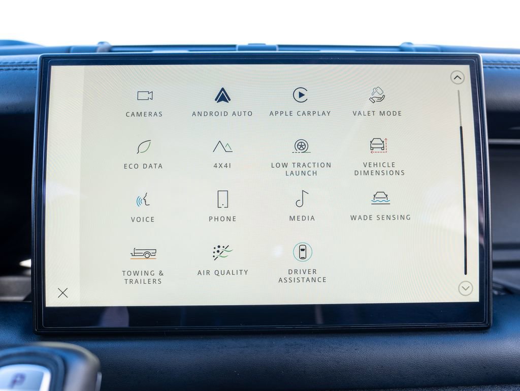 Used 2024 Land Rover Defender 110 Carpathian Edition image 25