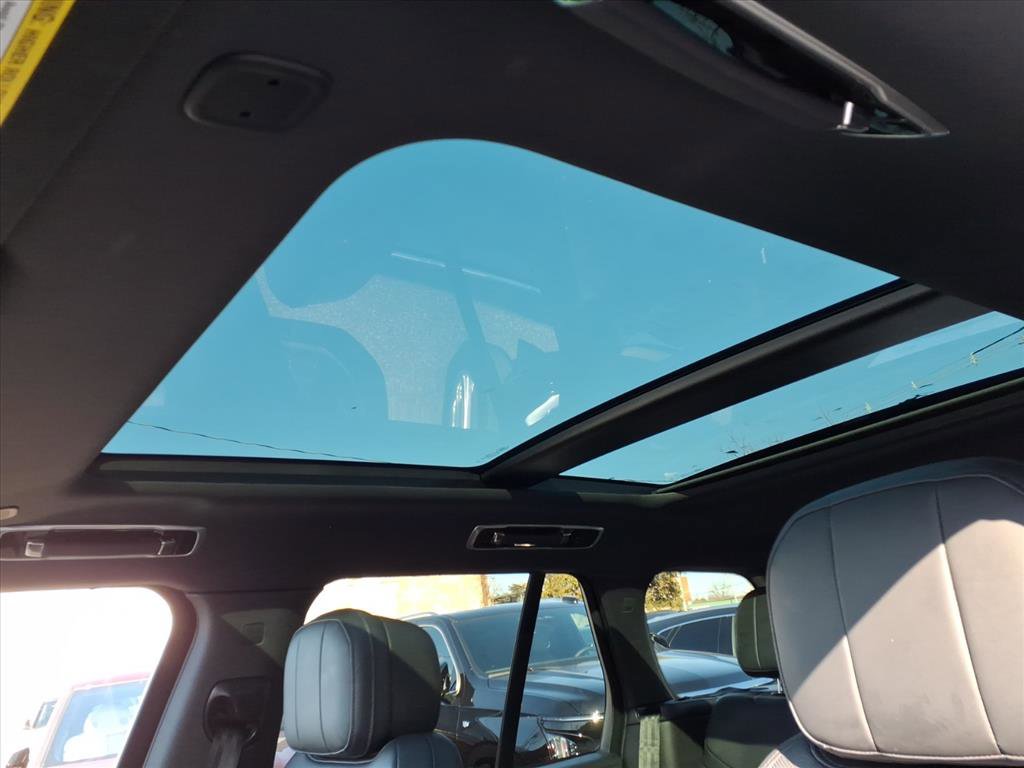 Used 2023 Land Rover Range Rover SE image 21