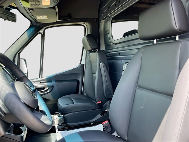New 2025 Mercedes-Benz Sprinter 2500 image 11