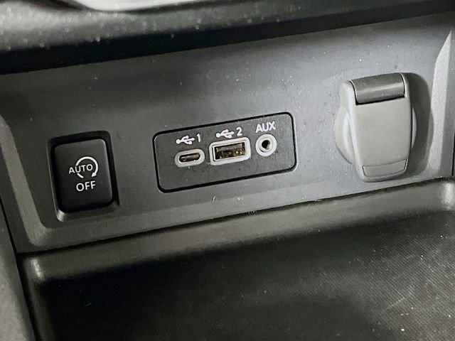 Used 2025 Nissan Sentra SV FWD image 20