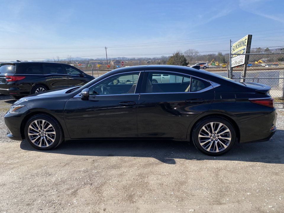 Used 2023 Lexus ES 350 w/ Premium Package image 8