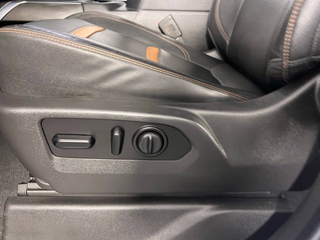 Used 2021 GMC Sierra 2500 AT4 w/ AT4 Premium Plus Package image 25