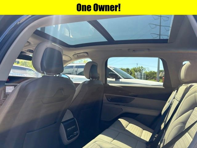 Used 2024 Lincoln Nautilus Reserve w/ Equipment Group 202A AWD/4WD image 8