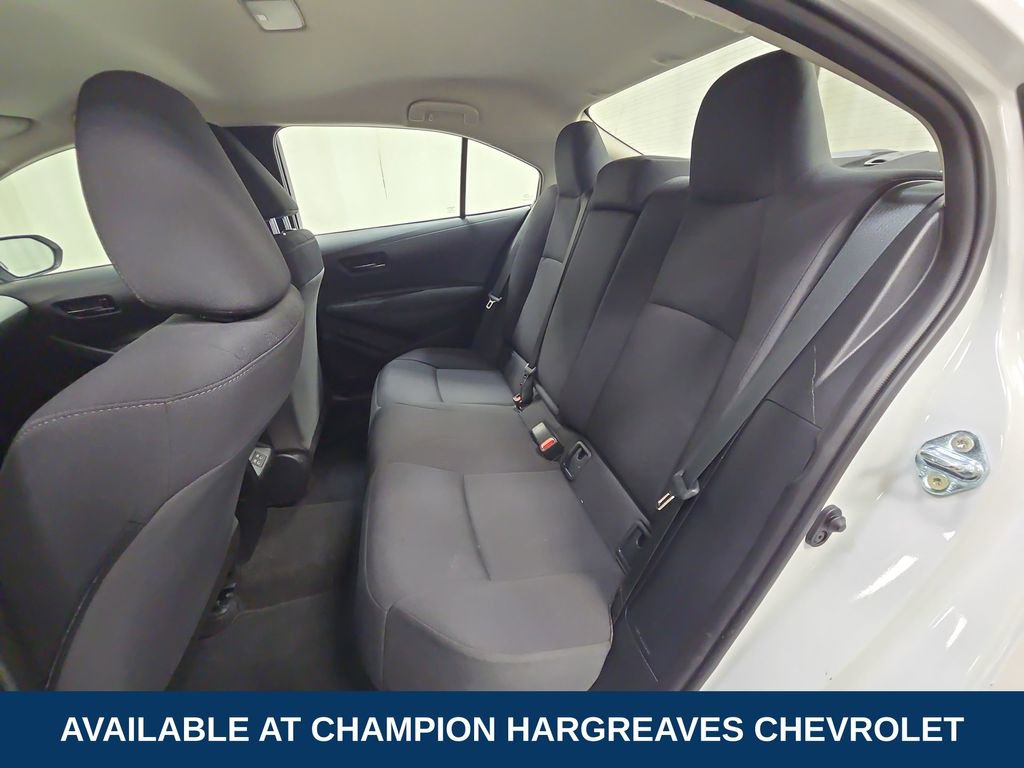 Used 2025 Toyota Corolla LE image 33