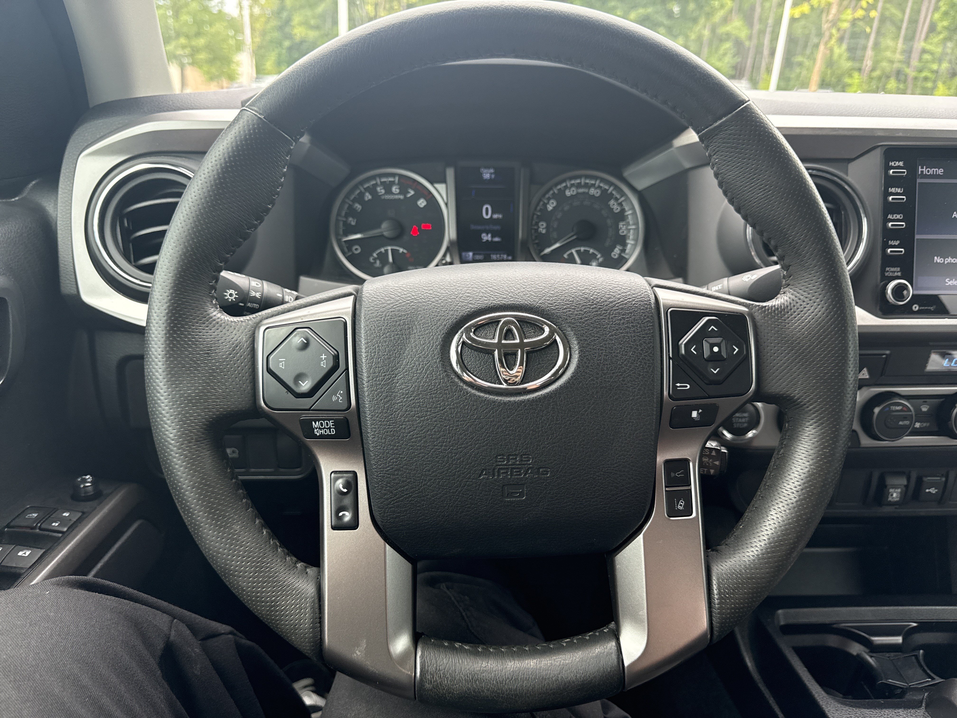 Used 2023 Toyota Tacoma SR5 w/ Technology Package AWD/4WD image 21
