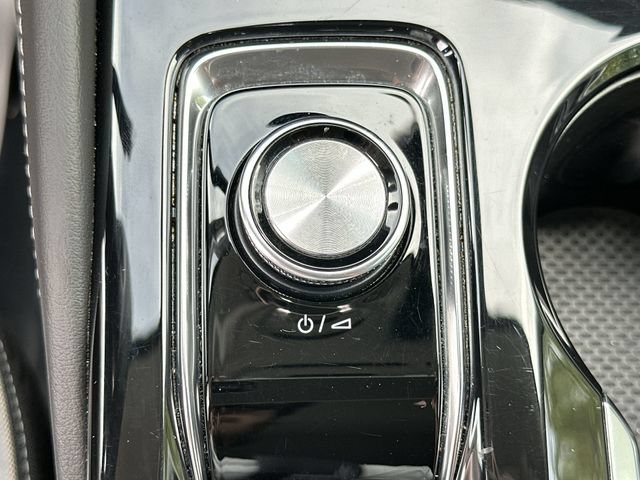 Used 2025 Buick Envision Sport Touring AWD/4WD image 14