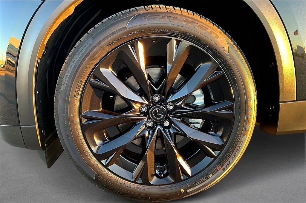 New 2026 MAZDA CX-90 Plug-In Hybrid w/Premium Sport image 12