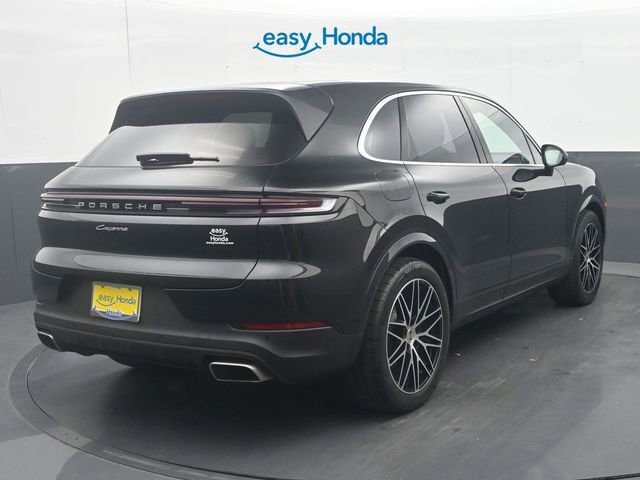 Used 2025 Porsche Cayenne image 7