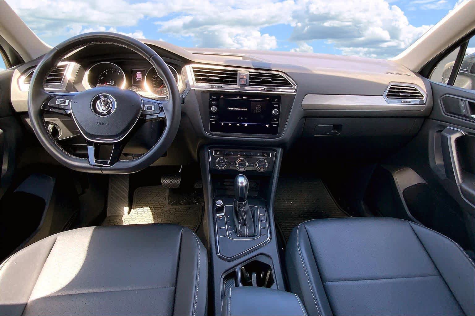 Used 2021 Volkswagen Tiguan SE FWD image 10